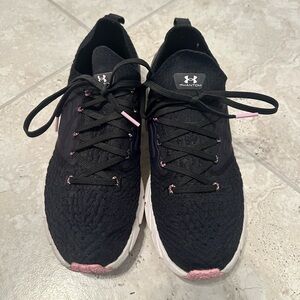 Women’s Under Armour HOVR Phantom 2 Running Shoes Size 9.5